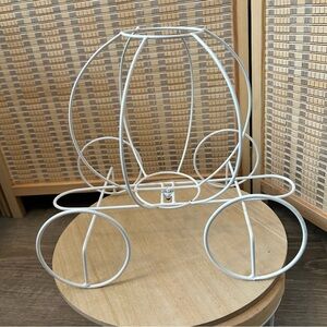White Metal Cinderella Carriage DIY center piece decor frame